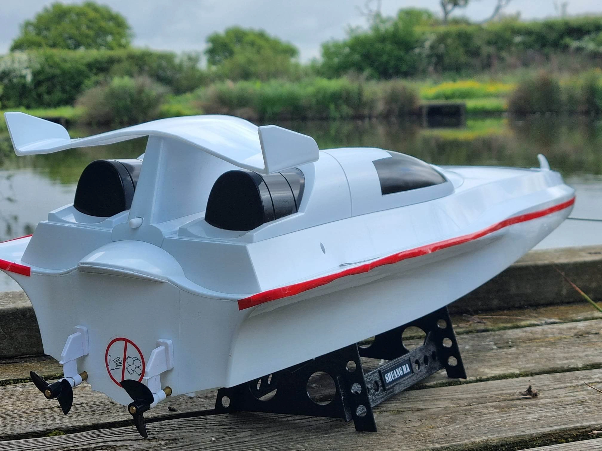 High-Speed SYMA Atlantic Sail Yacht RC Race Boat - Ultimate Fun!